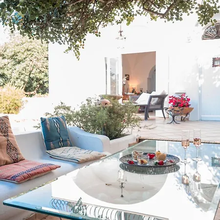 Zaffiro By Elite Villas *